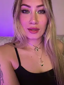 Snapshot of Lally_Valencia__ chatting on 03-15-25, 05:41 Lally Valencia   online show from 03-15-25, 05:41