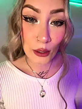 Snapshot of Lally_Valencia__ chatting on 09-11-25, 06:02 Lally Valencia   online show from 09-11-25, 06:02