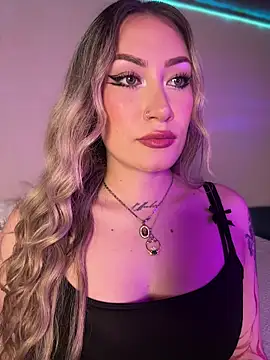 Snapshot of Lally_Valencia__ chatting on 10-13-25, 12:38 Lally Valencia   online show from 10-13-25, 12:38