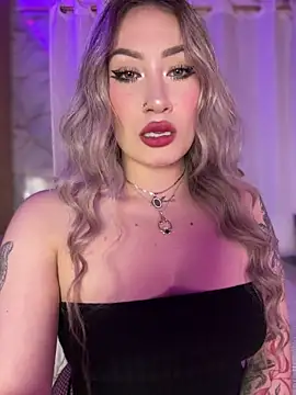 Lally Valencia   online show from 04-21-26, 04:19