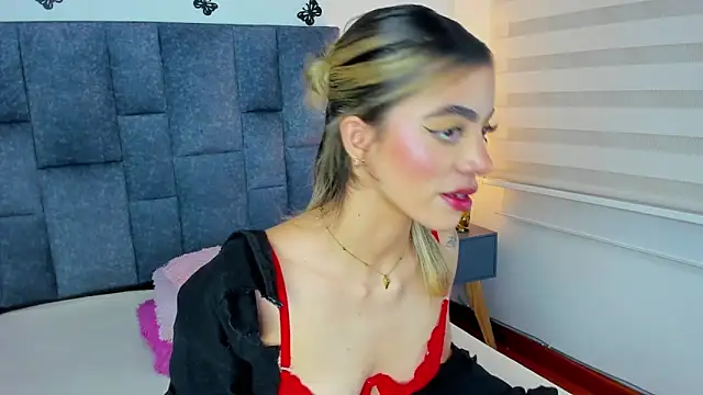 Violetta Ficher online show from 04-26-26, 02:42