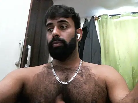 Snapshot of indianhairybull chatting on 10-03-25, 04:53 indianhairybull online show from 10-03-25, 04:53