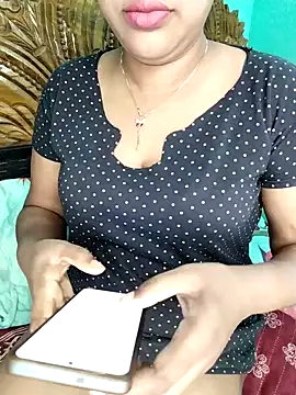 Snapshot of monekhan123 chatting on 12-05-25, 12:03 monekhan123 online show from 12-05-25, 12:03