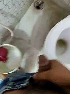 Snapshot of sethgamble000777 chatting on 03-08-25, 04:06 sethgamble000777 online show from 03-08-25, 04:06