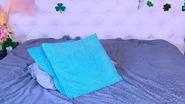 Snapshot of just_gay_ chatting on 03-19-25, 08:11 just gay  online show from 03-19-25, 08:11