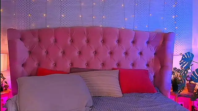 Snapshot of just_gay_ chatting on 03-23-25, 12:15 just gay  online show from 03-23-25, 12:15