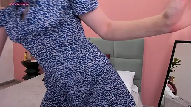 TessaAdorable online show from 02-10-25, 04:52