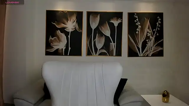 BeccaBaxter online show from 03-19-25, 07:17