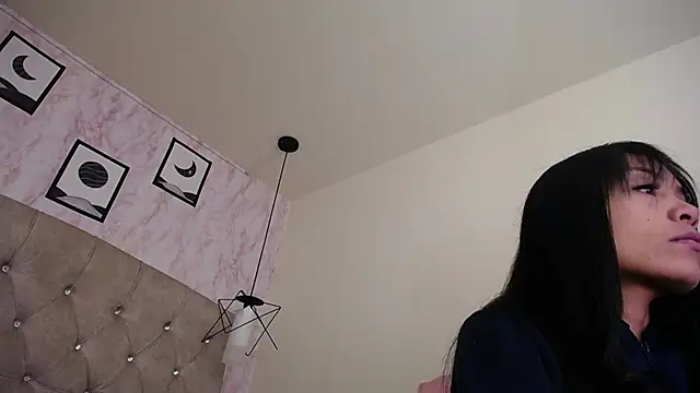 Raichell  online show from 03-11-26, 04:18