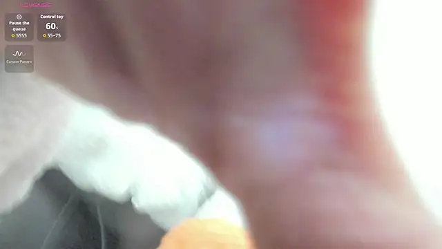 Raichell  online show from 07-10-26, 12:19