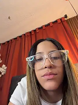 vicky bass online show from 12-16-25, 05:12