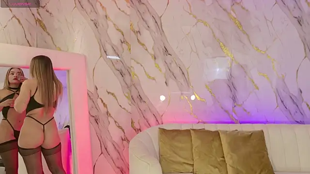 AmaiaHaywood online show from 11-28-25, 05:43