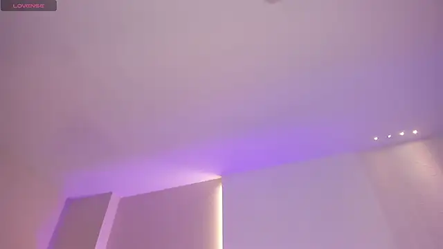 AmaiaHaywood online show from 12-20-25, 08:05