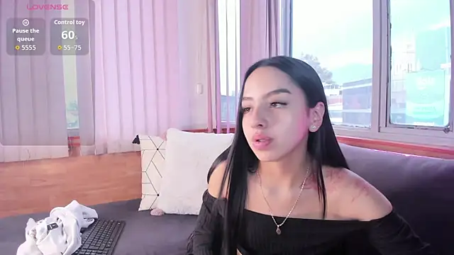 Daphne chers online show from 02-12-26, 08:15