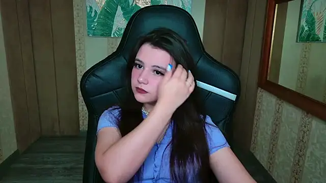 Snapshot of Pauline_Heaven chatting on 09-16-25, 10:27 Pauline Heaven online show from 09-16-25, 10:27