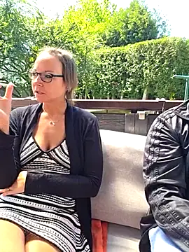 Fuxy-love69 online show from 04-26-26, 12:03