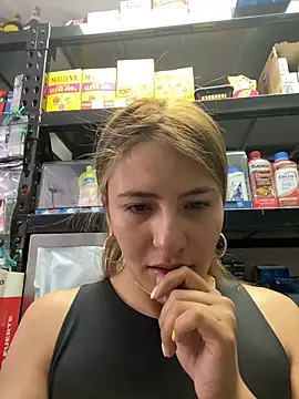 Andrea18 blonde online show from 06-09-26, 03:45