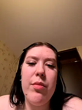 Viesicaa online show from 12-02-25, 05:13