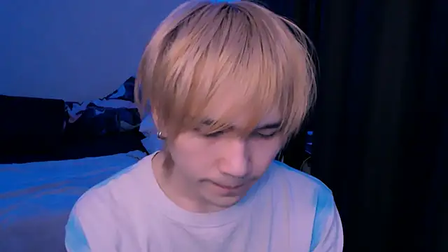 Snapshot of rennnuts chatting on 02-17-26, 05:30 rennnuts online show from 02-17-26, 05:30