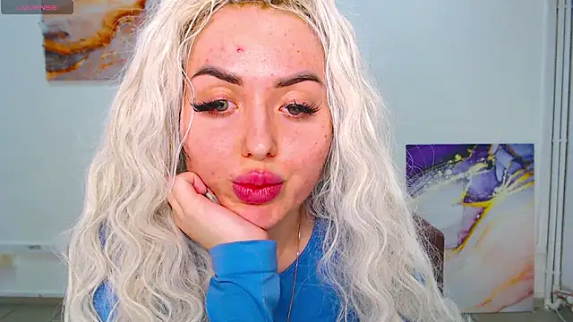 Snapshot of MissisCaty chatting on 03-12-25, 12:26 MissisCaty online show from 03-12-25, 12:26