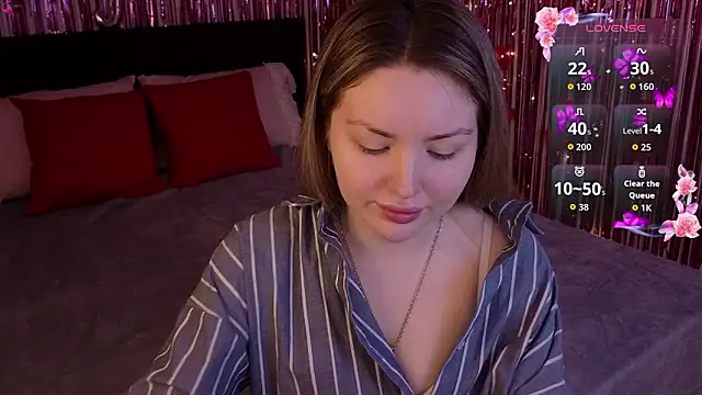 Lora Rosee online show from 03-10-26, 02:00