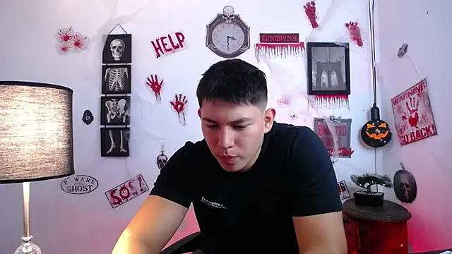 JamesCr  online show from 10-29-25, 11:23