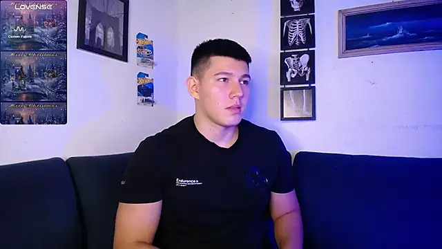 JamesCr  online show from 12-21-25, 12:18