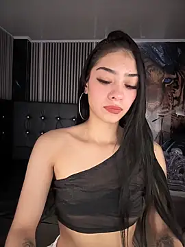 TayylorSexx online show from 12-17-25, 05:24