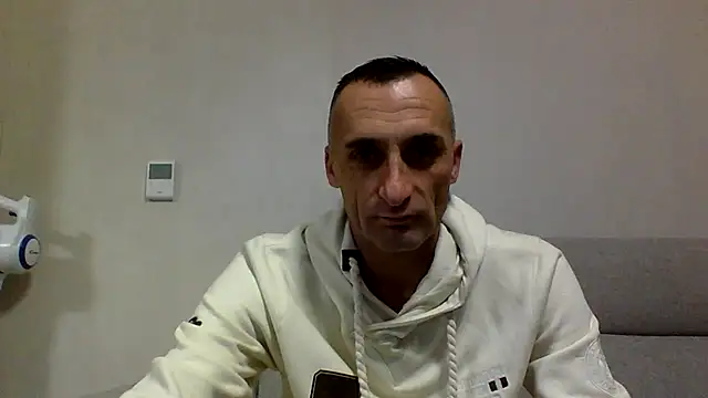 Snapshot of ANGELSANTAMARIA- chatting on 10-03-25, 10:29 ANGELSANTAMARIA- online show from 10-03-25, 10:29