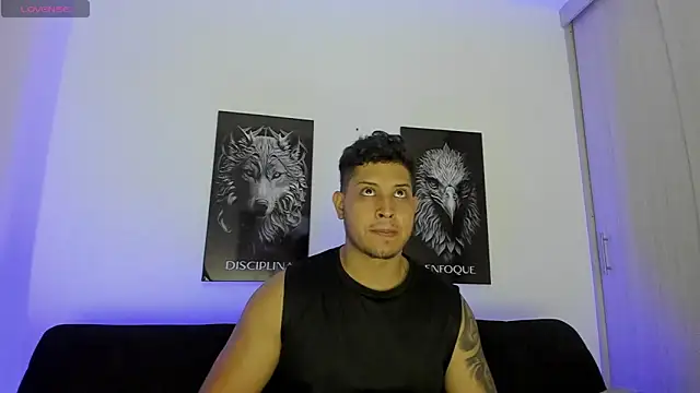 JohanSmith online show from 10-31-25, 12:22