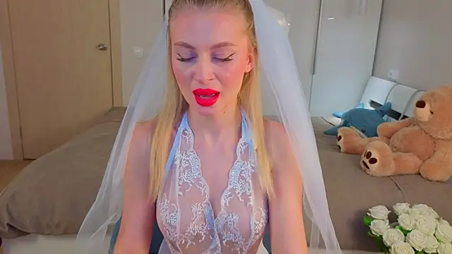 Snapshot of AnitaLamb chatting on 10-31-25, 07:42 AnitaLamb online show from 10-31-25, 07:42