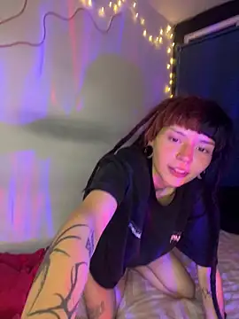 Snapshot of mavimist__ chatting on 10-03-25, 01:13 mavimist   online show from 10-03-25, 01:13