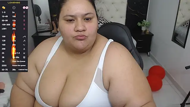 Aaliyah11 online show from 02-19-25, 02:23