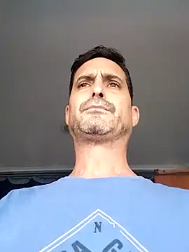 Snapshot of jonymoreno chatting on 10-17-25, 08:50 jonymoreno online show from 10-17-25, 08:50