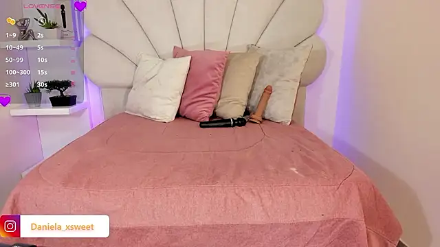 Danielaangelina online show from 03-20-26, 05:45