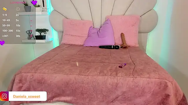 Danielaangelina online show from 04-03-26, 05:27