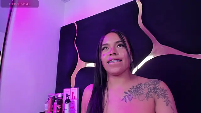 ZoeWan69 online show from 03-02-26, 05:08