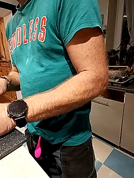 Dam70 online show from 11-08-25, 05:23