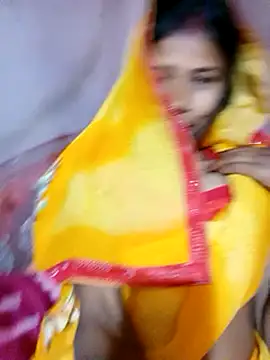 Snapshot of Miss_triha chatting on 02-17-25, 11:53 Miss triha online show from 02-17-25, 11:53