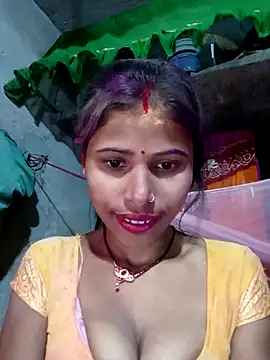 Snapshot of Miss_triha chatting on 03-14-25, 09:03 Miss triha online show from 03-14-25, 09:03