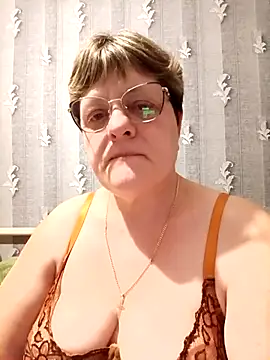 ElzaJewel online show from 04-04-26, 09:01