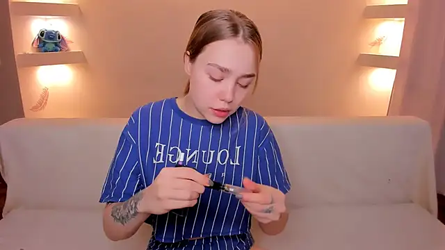 YourMegan online show from 11-16-25, 05:40