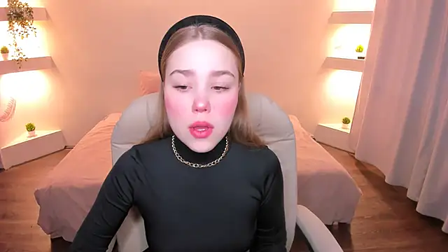 YourMegan online show from 03-25-26, 07:31