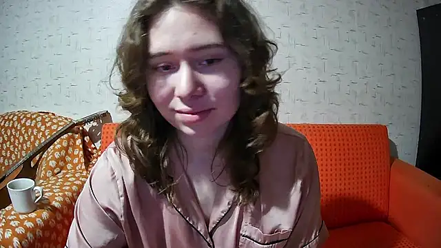 girliemilk online show from 11-26-25, 08:10