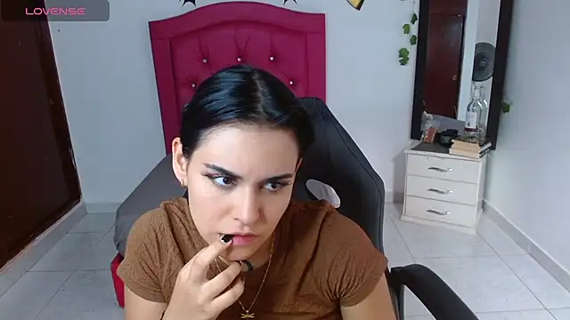 veronica luar online show from 08-04-26, 07:49