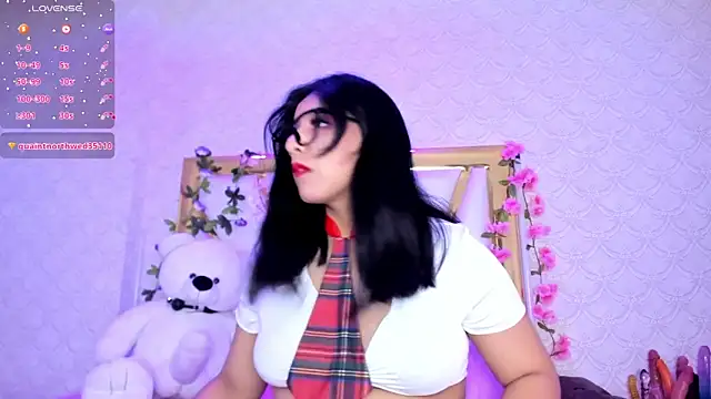 Snapshot of BeccaMathew chatting on 11-25-25, 01:27 BeccaMathew online show from 11-25-25, 01:27