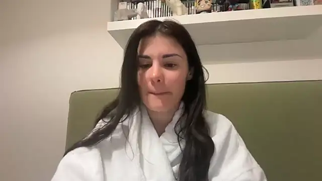 Petitecookie online show from 04-15-26, 08:20