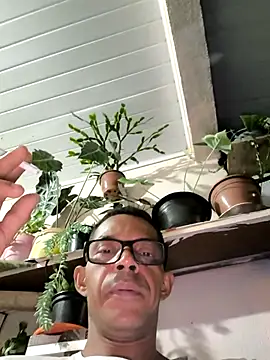 Renato571 online show from 04-26-26, 01:03