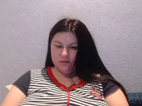 KiraSwee online show from 02-21-25, 07:32