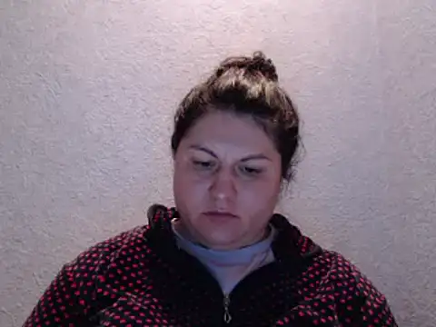 KiraSwee online show from 10-07-25, 04:37